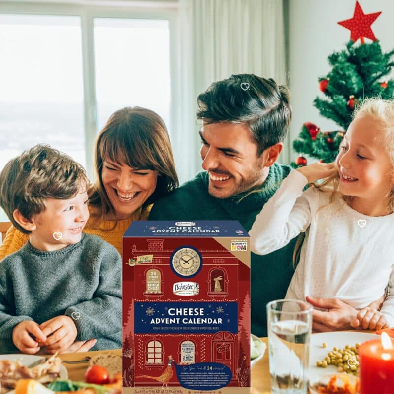 Calendrier de l'avent Fromage 2024 Ilchester Cheese contenant des fromages individuels de différentes saveurs