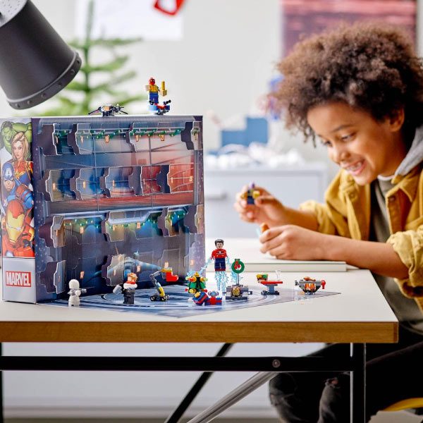 calendrier de l'avent lego 2021 Avengers 76196