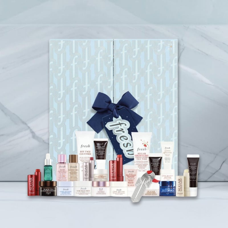 calendrier de l'avent fresh 2023 avec noeud papillon avec 24 produits de beauté soins corps et visage