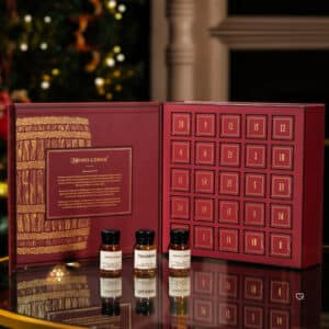 Calendrier de l'avent whisky 2024 Drinks by the Dram contenant 25 whiskies pour adulte