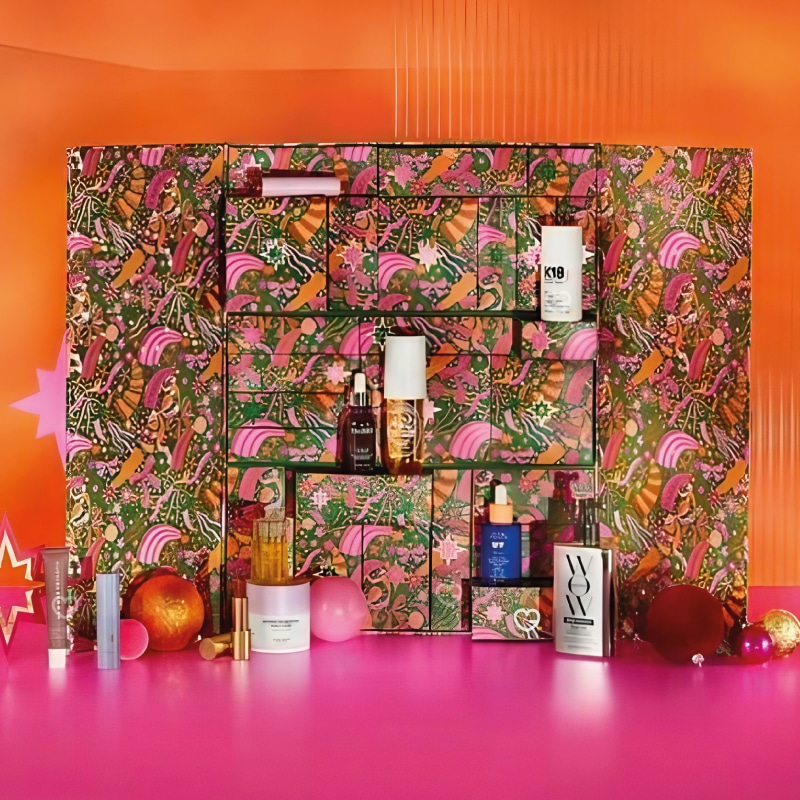 contenu complet Calendrier de l'Avent beauté space nk 2024 ouvert avec 1380 euros de produits multimarque - maquillage, soins