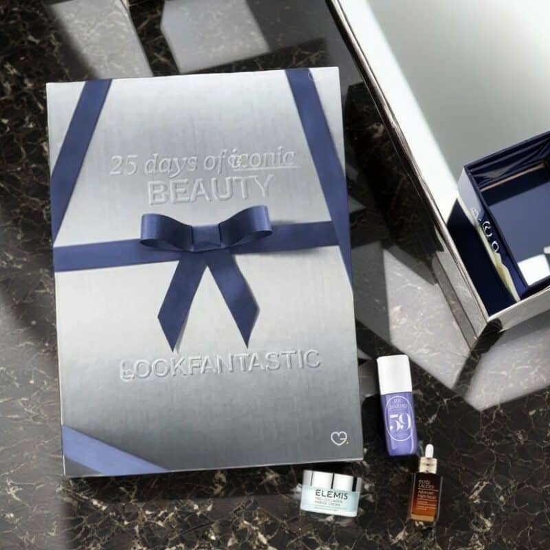 Calendrier de l'Avent Lookfantastic 2024 contenant produits de beauté de multi marque de luxe