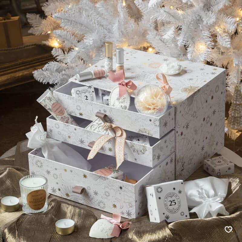 calendrier de l'avent Mathilde m 2024 contenant 24 surprises parfumées : savons, bougies, parfums..