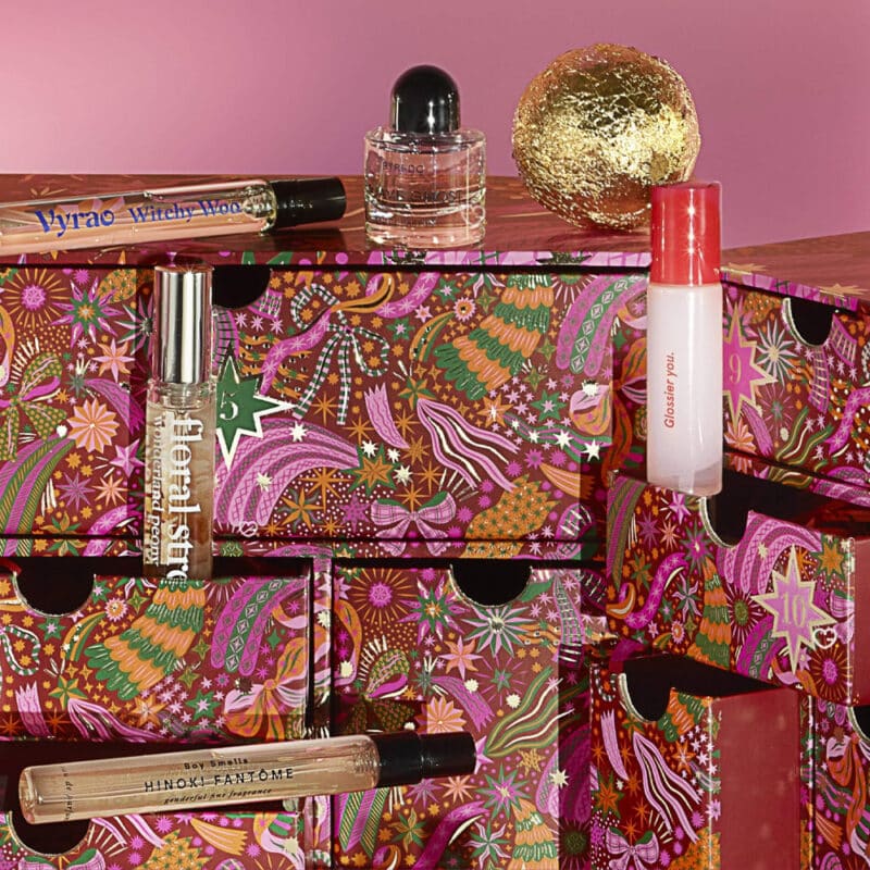 calendrier de l'avent space NK parfum 2024 contenant 12 fragrances et parfums multimarques