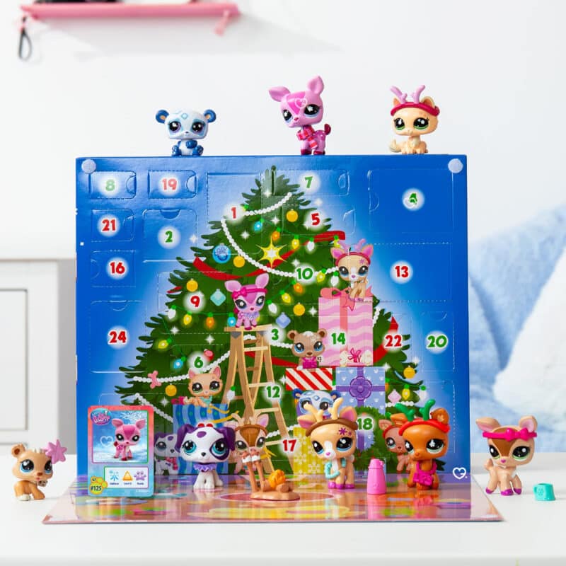 calendrier de l'avent littlest pet shop 2024 contenant des figurines animaux et acessoires