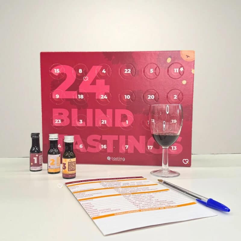 Calendrier de l'avent vins mystères 2024 contenant 24 bouteilles de vin rouge; blanc rosé à déguster à l'aveugle